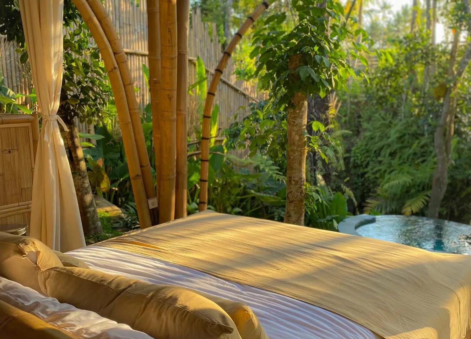 Wahem Eco Bamboo - Magical Bamboo House Ubud Bali Villa