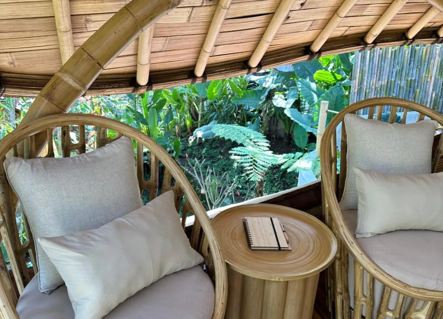 Wahem Eco Bamboo - Magical Bamboo House Ubud Bali Villa