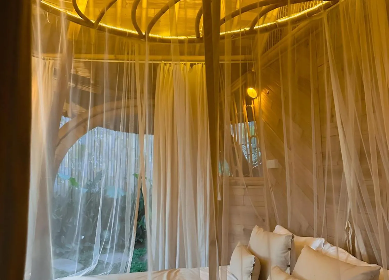 Wahem Eco Bamboo - Magical Bamboo House Ubud Bali Villa