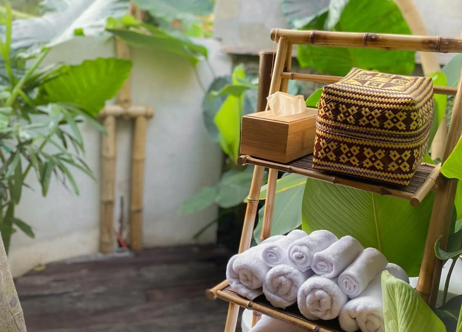 Wahem Eco Bamboo - Magical Bamboo House Ubud Bali Villa